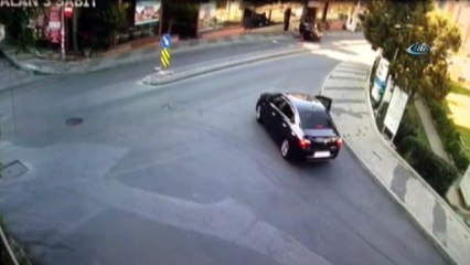 İstanbul’da film sahnelerini aratmayan kaza kamerada