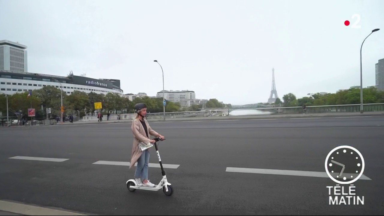 Auto - Trottinettes électroniques en libre-service