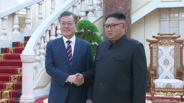 [남북정상회담 현장영상] 조선노동당 본부청사에서 첫 남북정상회담 / YTN