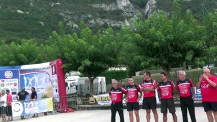 Spectaculaire arrivée du but de la finale du Super 16 masculin de Saint-Pierre de Chérennes