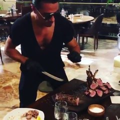 Maduro em restaurante de Salt Bae