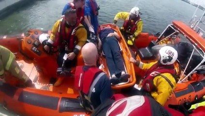 Saving Lives at Sea S02  E04 E 4 - Part 02