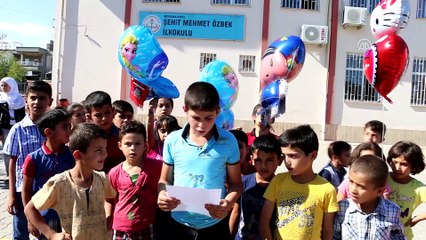 Suriyeli öğrenciler balonla hediye gönderdi - ADIYAMAN