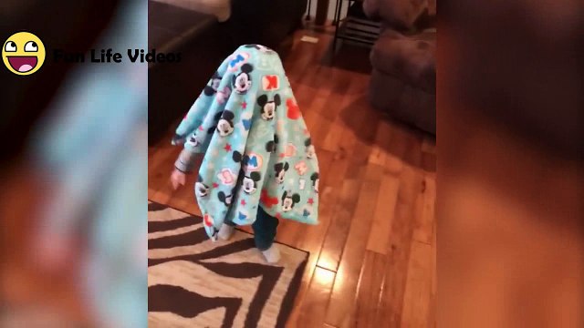 FAILS EVERY WEEK! #4 Epic Fail Compilation May 2018! Slams, Bails, Falls Montage!