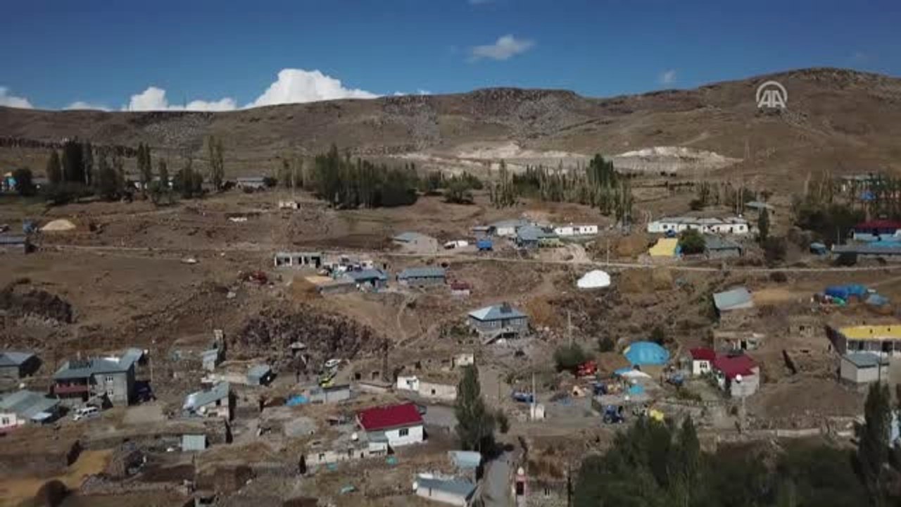 Kağızman'da Kaybolan Sedanur'u Arama Çalışmaları Havadan Görüntülendi