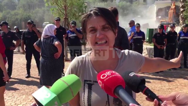 IKMT prish 9 biznese pa leje në Jalë, policia shoqëron me forcë 7 pronarë