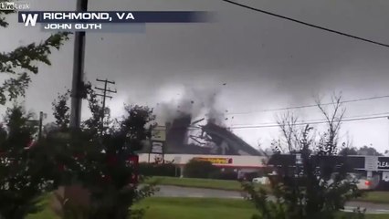 Le toit de ce garage s'envole sous la Tornade !