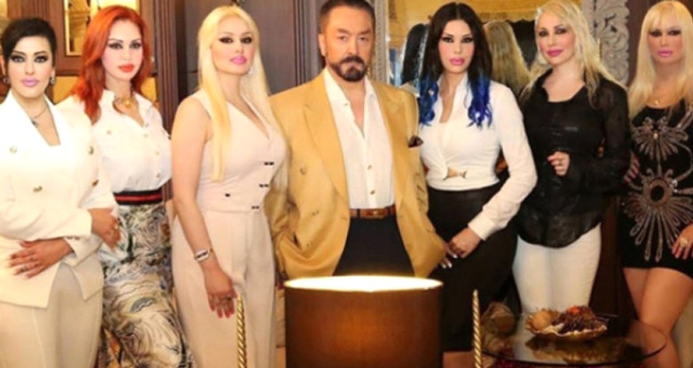 Adnan Oktar'ın 'Bacılarla' İmam Nikahı Kıydığı Ortaya Çıktı