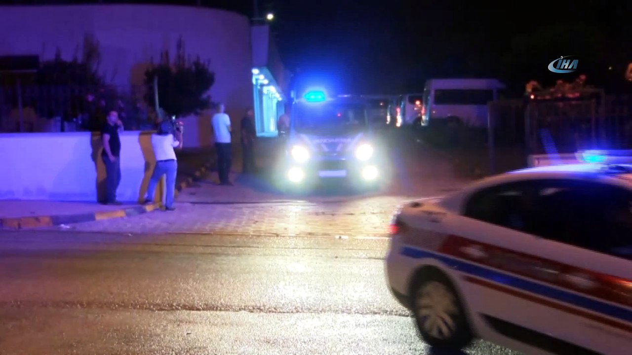 Şehitlerimizin naaşını kaçıran teröristler tutuklanarak Hatay Cezaevine gönderildi- Suriye'de yakalanan 9 terörist ifadelerinin ardından Hatay Cezaevine gönderildi