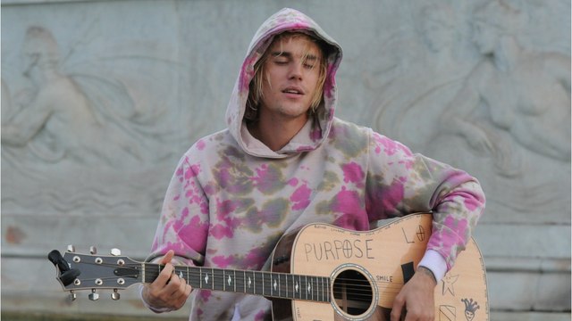 Justin Bieber Serenades Hailey Baldwin in London