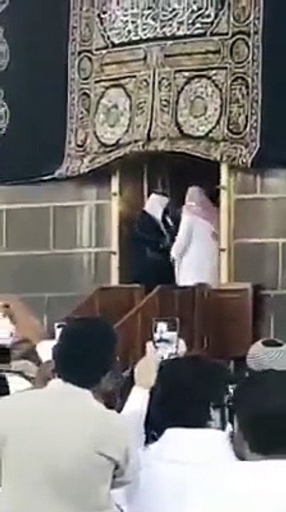 Imran Khan In Kaba Sharif