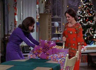 The Mary Tyler Moore Show S01E14 Christmas and the Hard Luck Kid