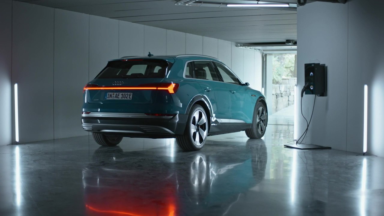The new Audi e-tron Charging