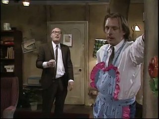 Bottom S2 E3 Burglary