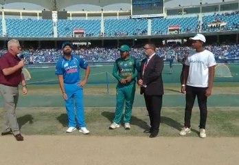 പാക്കിസ്ഥാൻ ബാറ്റിങ് തിരഞ്ഞെടുത്തു | Oneindia Malayalam