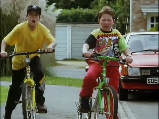 One Foot S04 E04 Warm Champagne