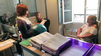 Ils offrent une chanson, comme un bouquet de fleurs, à leurs collègues