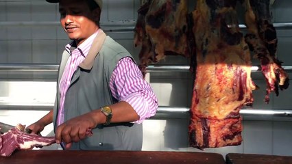 Eating Raw Beef in Ethiopia