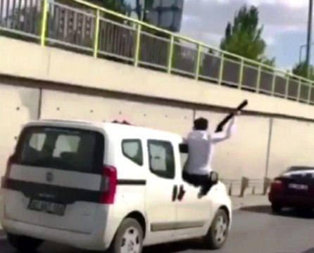 Düğün Konvoyunda Pompalı Tüfek Dehşeti