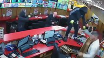 Un anciano planta cara a tres atracadores armados en un bar de Irlanda