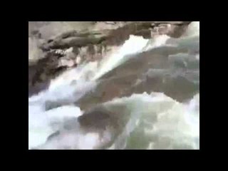 جريان وادي شوكة لليوم الثاني على التوالي