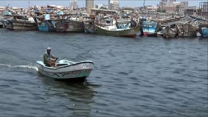 صيادو الحديدة يهجرون مراكبهم خوفا من قوات التحالف