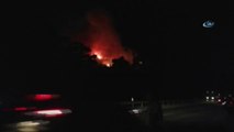 Antalya Kemer Karayolu üzerindeki ormanlık alanda yangın çıktı