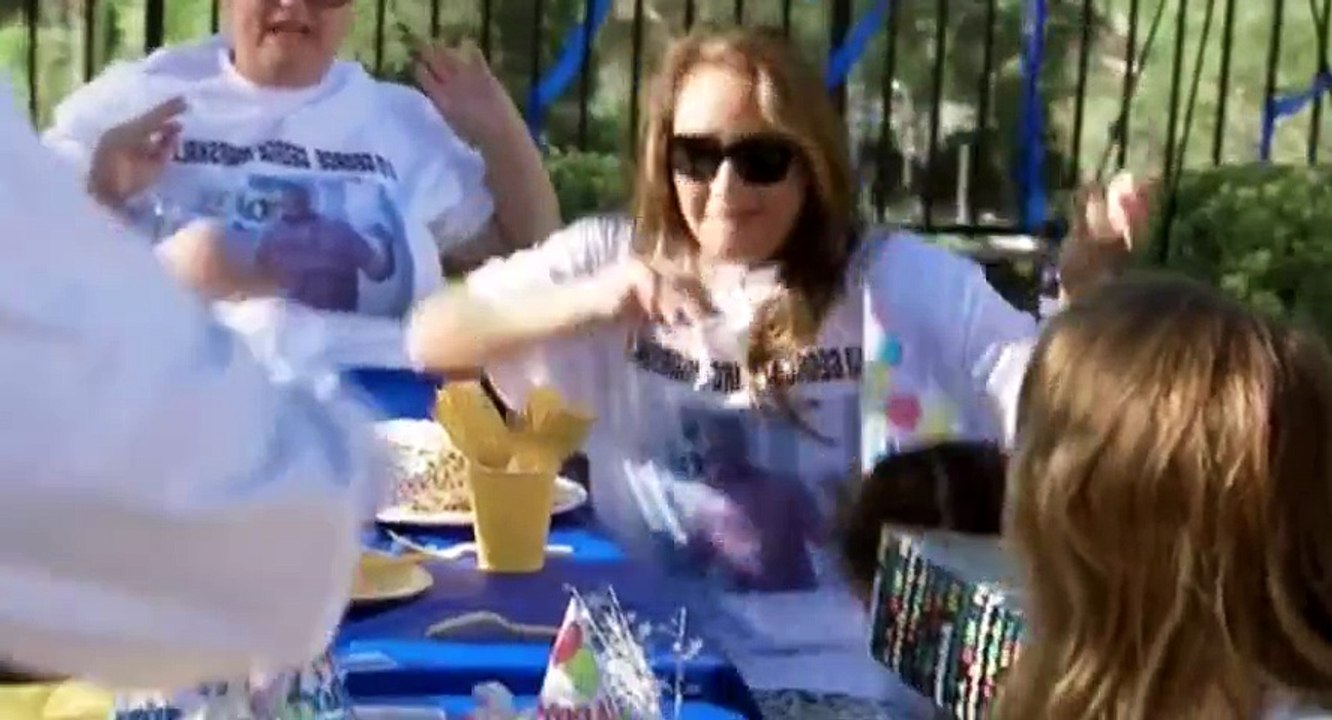 Leah Rimini Its All Relative S02 - Ep05 Happy Colonoscopy! HD Watch