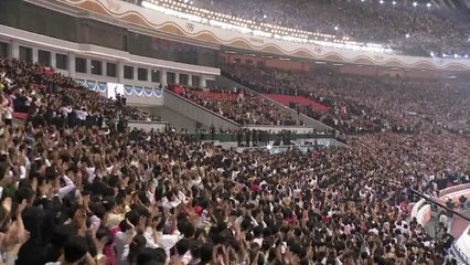 문 대통령, 15만 북한 군중 앞에서 첫 공개 연설..."적대 청산하고 평화 큰 걸음" / YTN