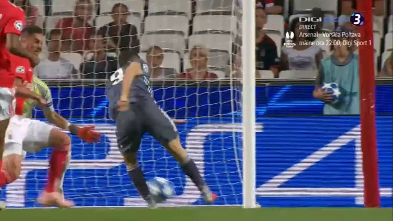 Robert Lewandowski  Goal HD - Benfica 0-1 Bayern Munich 19.09.2018 HD
