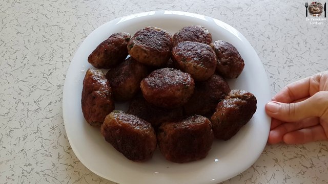 Köfte Tarifi - Ev Yemekleri Tarifleri
