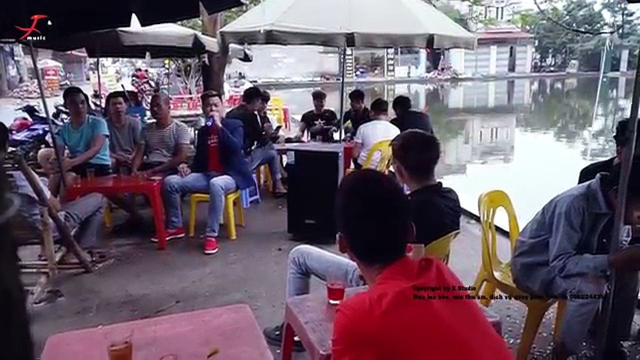 Mang hồi tương ra quán cà fe