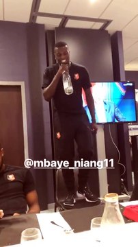 M'Baye Niang reprend la chanson de Aya Nakamura - Djadja