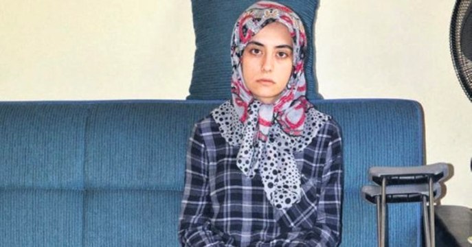 Ölü Taklidi Yaparak, Anne ve Babasını Katleden Katilin Elinden Kurtulan Genç Kadın Dehşet Anlarını Anlattı