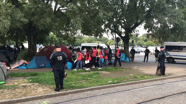 Migrants à Nantes. Évacuation du square Daviais