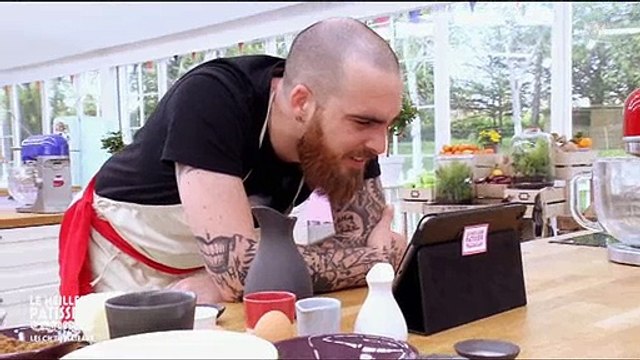 Dany Boon s'invite dans Le meilleur pâtissier et n'arrange pas du tout les candidats - Regardez