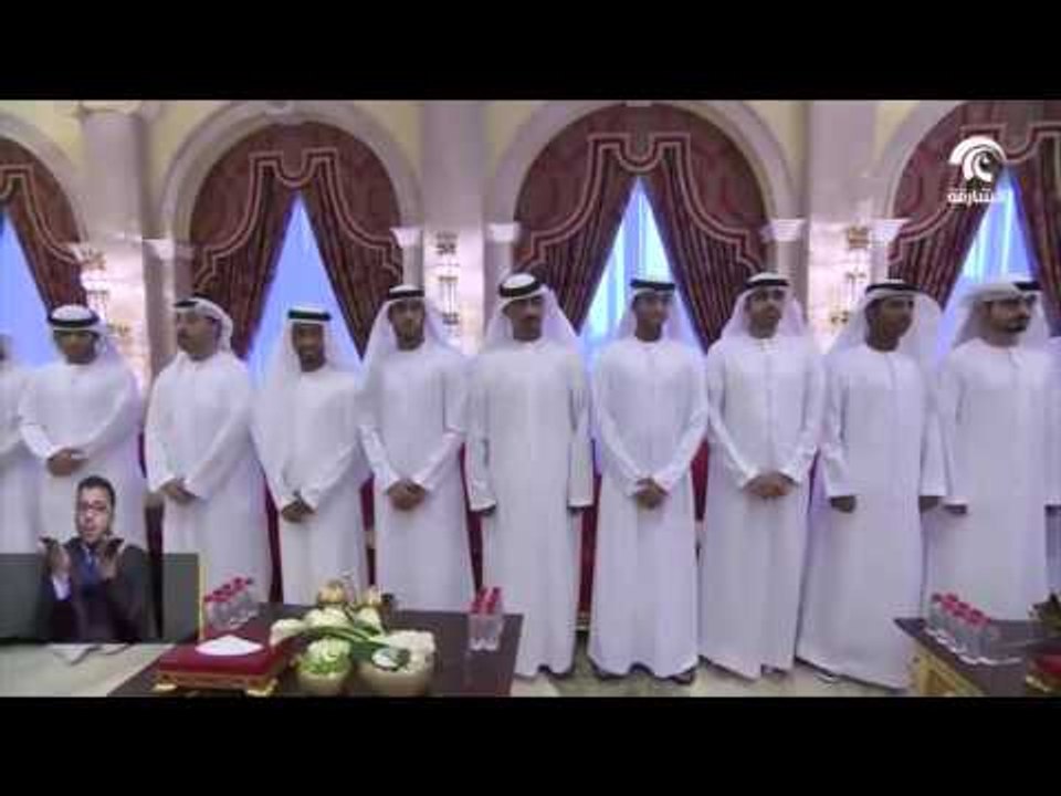 محمد بن راشد يلقتي الطلبة المتفوقين و الخريجين حملة الشهادات العليا و أوائل الثانوية العامة.