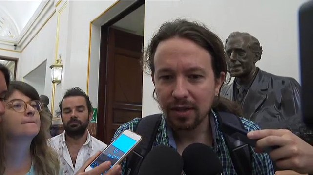 Pablo Iglesias ve cutre que Pedro Sánchez copie párrafos en su libro y pide que dé explicaciones