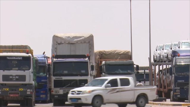 حركة تجارية نشطة بالمنافذ البرية العمانية مع اليمن