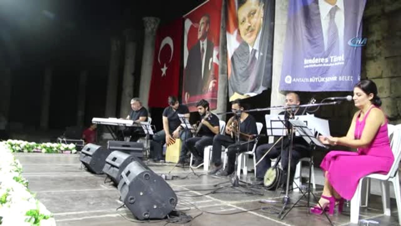 Tarihi Surların Arasından Yeşilçam Müzikleri Yankılandı