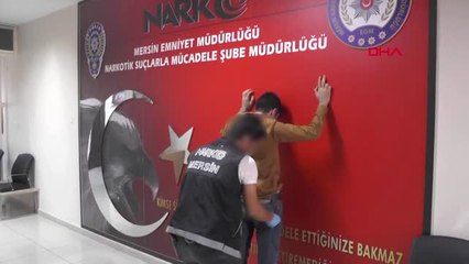 Mersin Ayak Bileklerinde 850 Gram Esrar Yakalandı