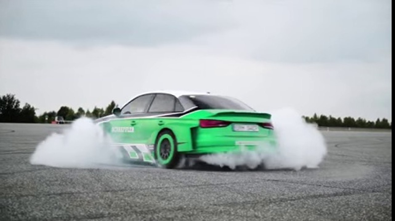 VÍDEO: Este Audi S4 monta cuatro motores eléctricos de la Formula E. ¡Están locos!