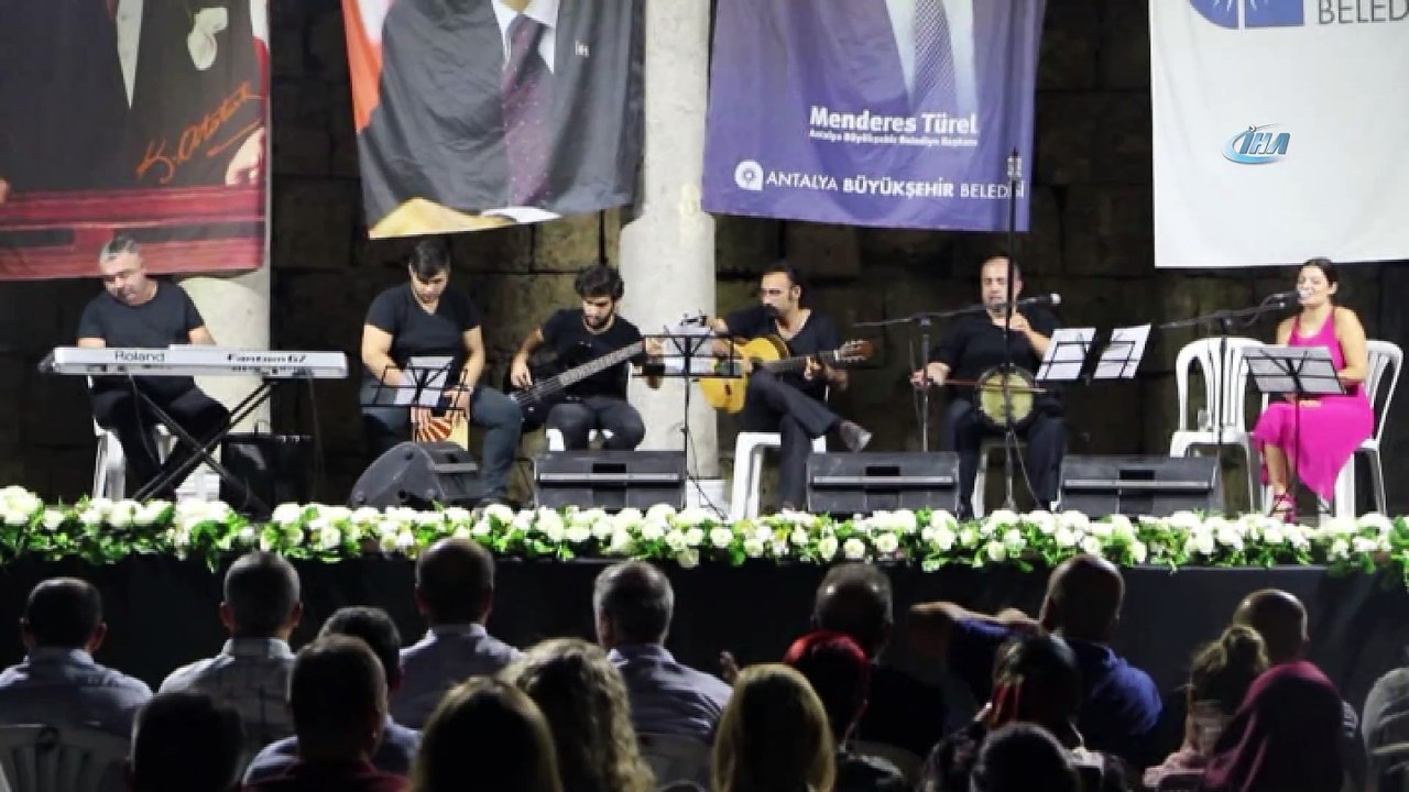 Tarihi surların arasından Yeşilçam Müzikleri yankılandı