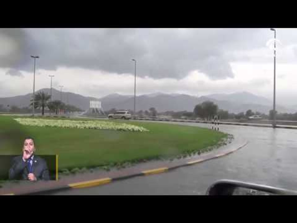أمطار الخير تهطل على مناطق الدولة بين المتوسطة و الغزيرة و تؤدي إلى جريان الأودية و نزول الشلالات .