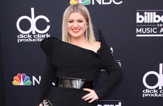 Kelly Clarkson: My daughter would be 'disappointed' to meet Chris Martin