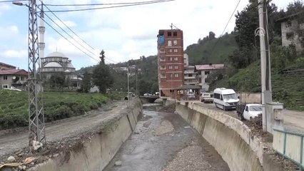 Dere Yatağı Alanındaki 7 Katlı Binaya Yıkım Kararı