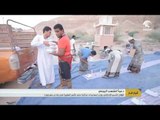 الهلال الأحمر الإماراتي يوزع مساعدات غذائية على الأسر الفقيرة في وادي حضرموت .