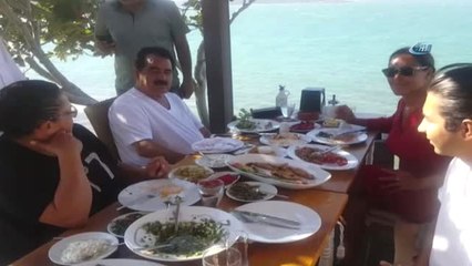 Avşar ve Tatlıses Ayvalık'ta Bir Araya Geldi