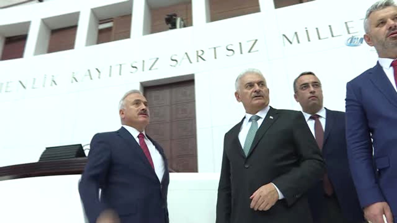TBMM Başkanı Binali Yıldırım, TBMM Genel Kurulu'nda İnceleme Yaptı