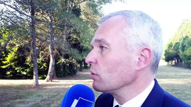 Réintroduction de deux ourses dans les Pyrénées : François de Rugy s'explique